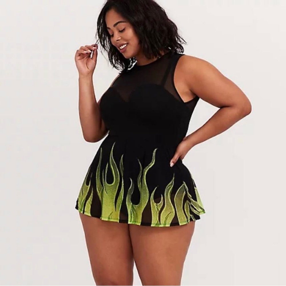 Torrid 4X Disney Villains Black Flames Swimsuit Swim One Piece Plus Size